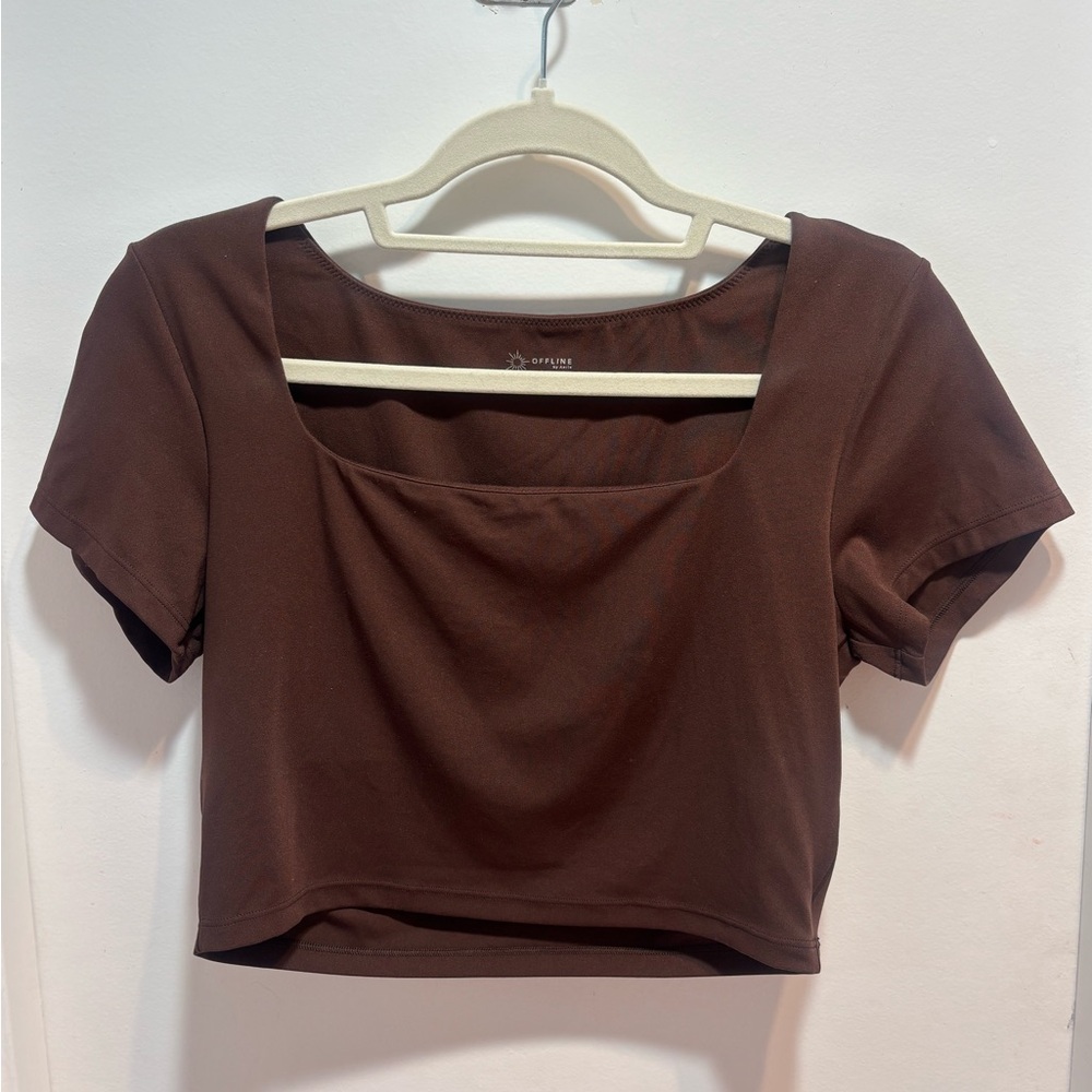 Aeri crop top with built in bra in color
Brown